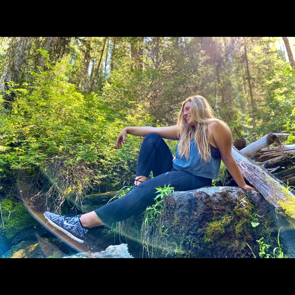 Meet your Posher, Jasmina